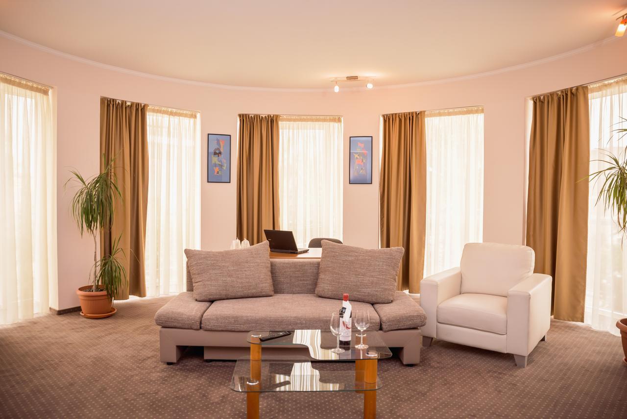 Hotel Reghina 蒂米什瓦拉 外观 照片